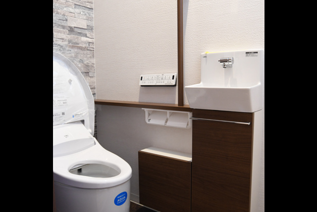 トイレ＋壁付収納